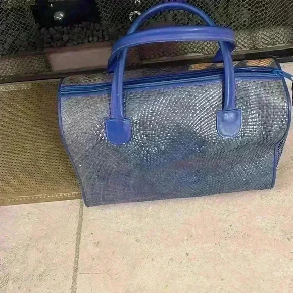 Cora Jacob’s collection purse - Picture 2 of 7